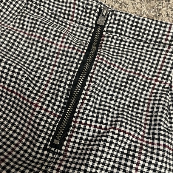 Patterned hollister skirt - Picture 2 of 3